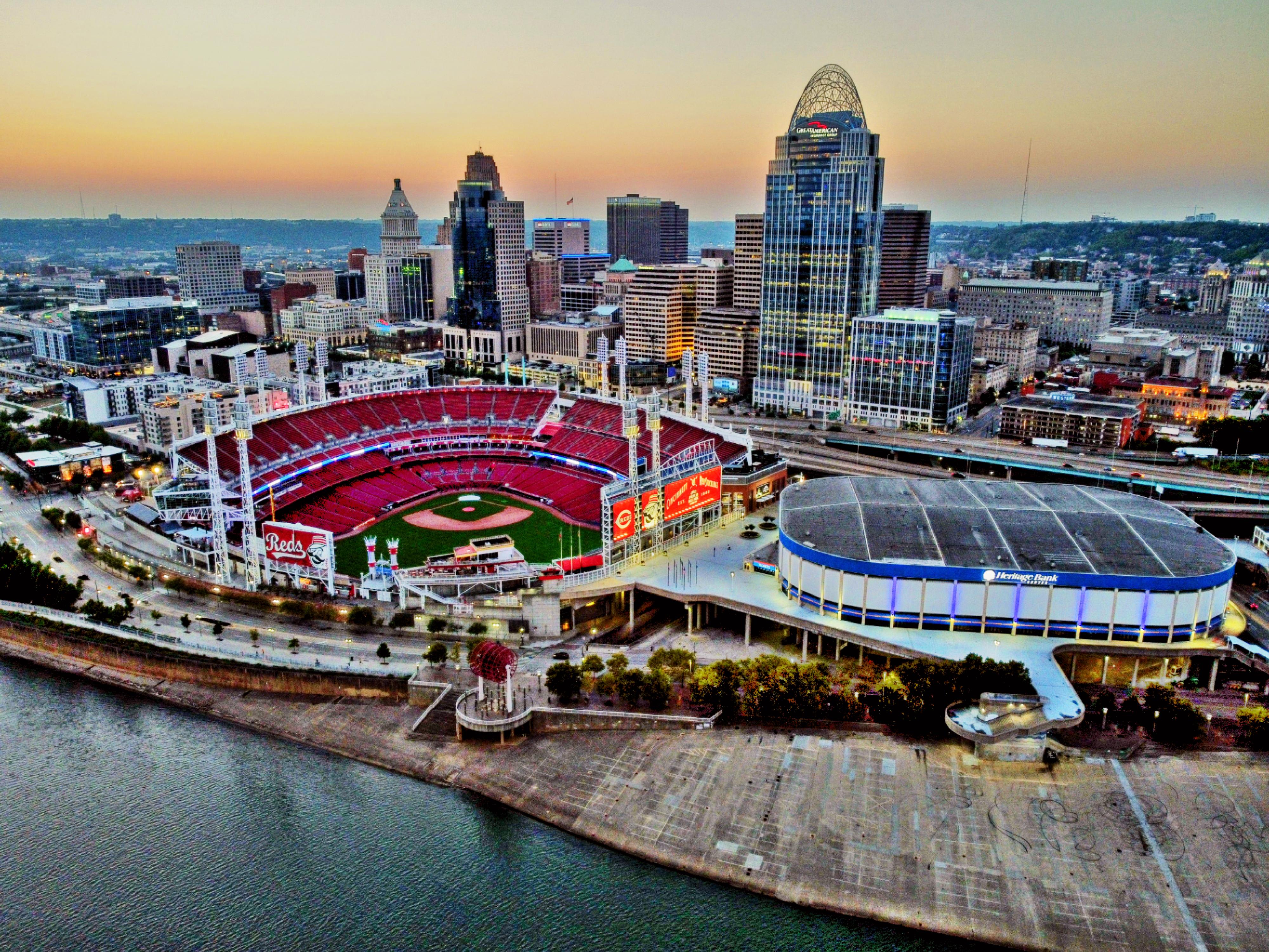 Taxi from Detroit to Cincinnati