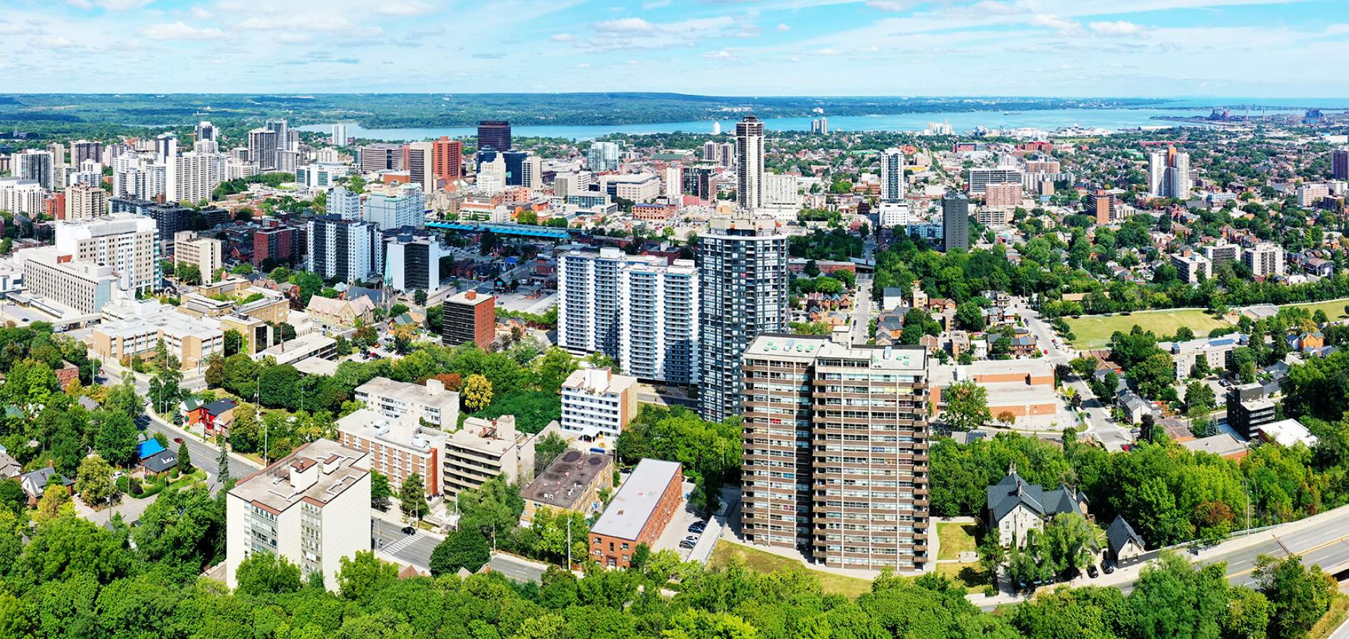 Taxi from Detroit to Hamilton