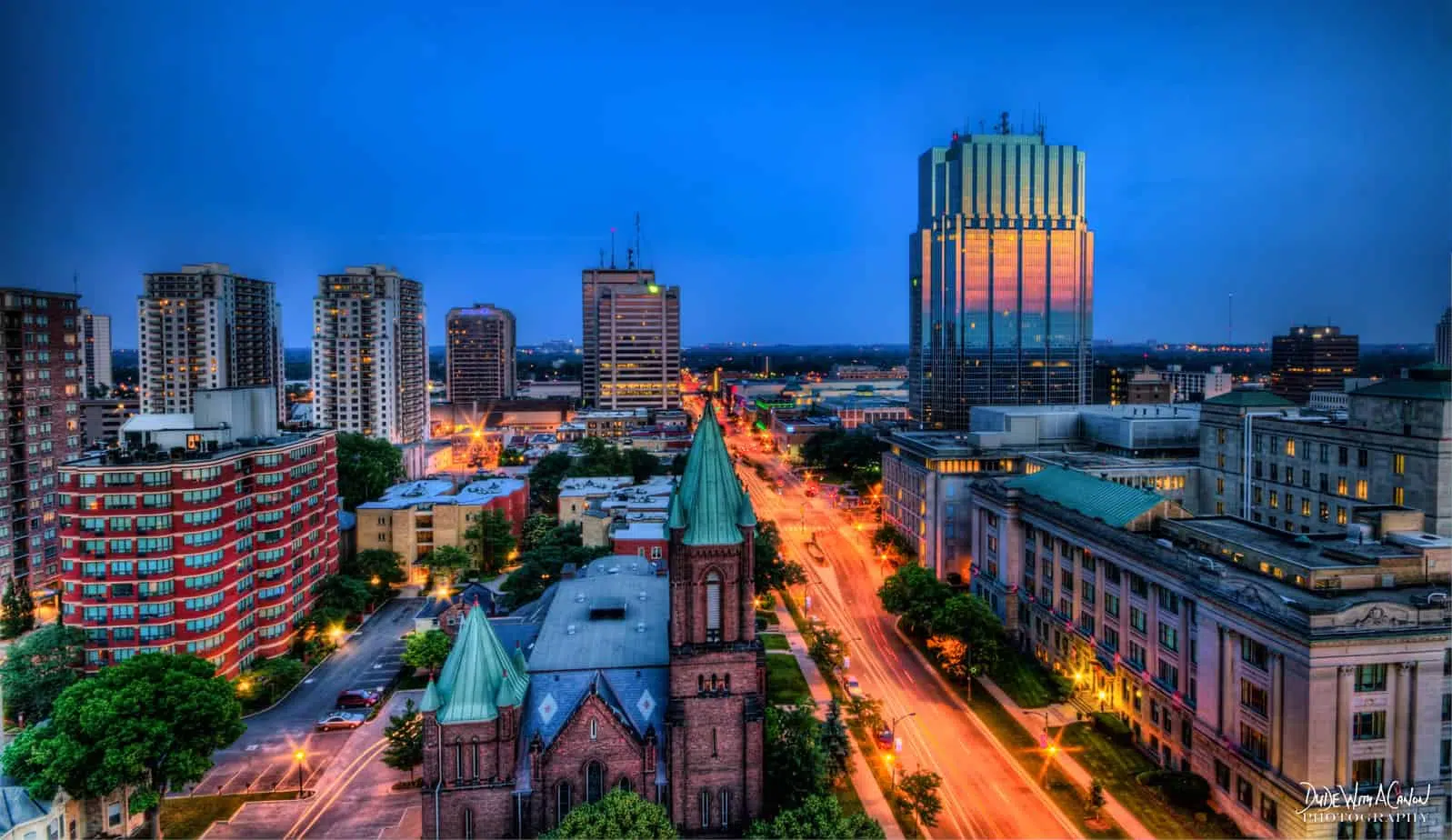 Taxi from Detroit to London Ontario