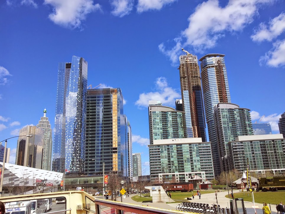 Taxi from Detroit to Vaughan